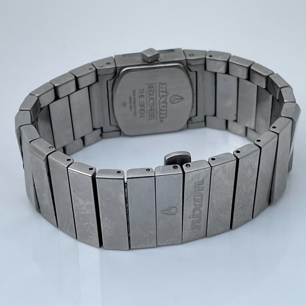 Nixon Wristwatch SEDUCTRESS  THE SIREN Silver Tone - Picture 8 of 13